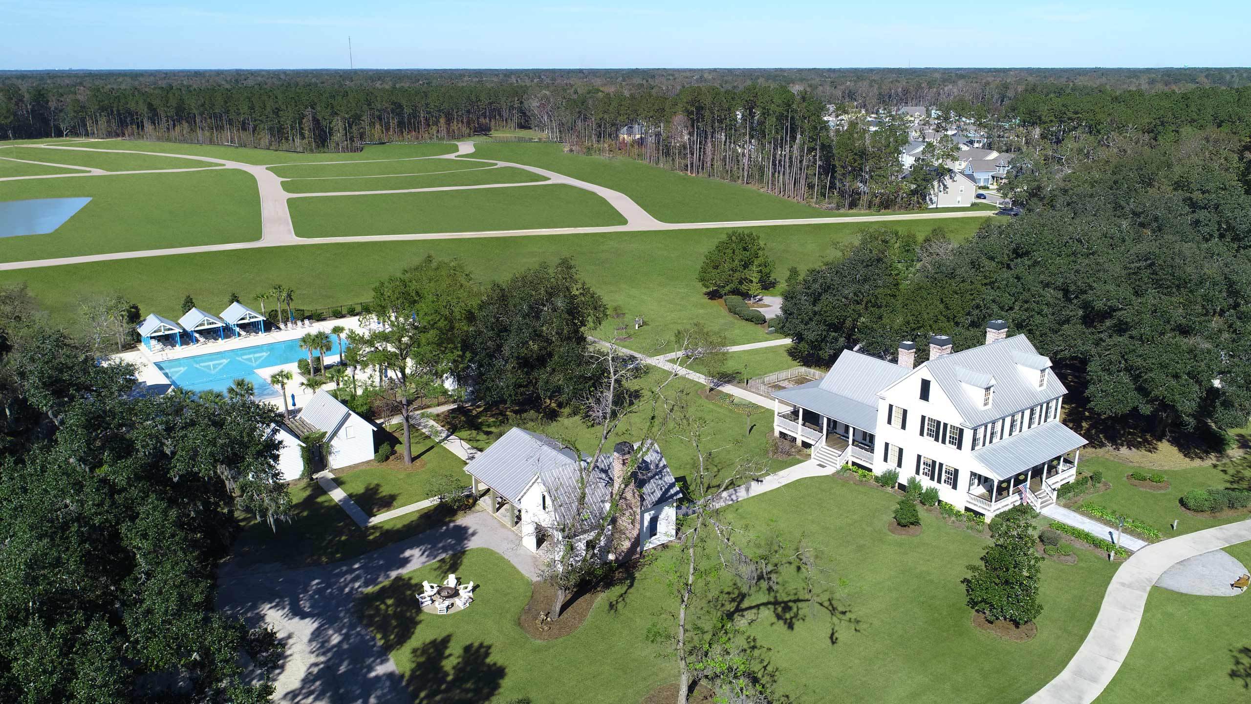 The Ponds Farmhouse Social Center