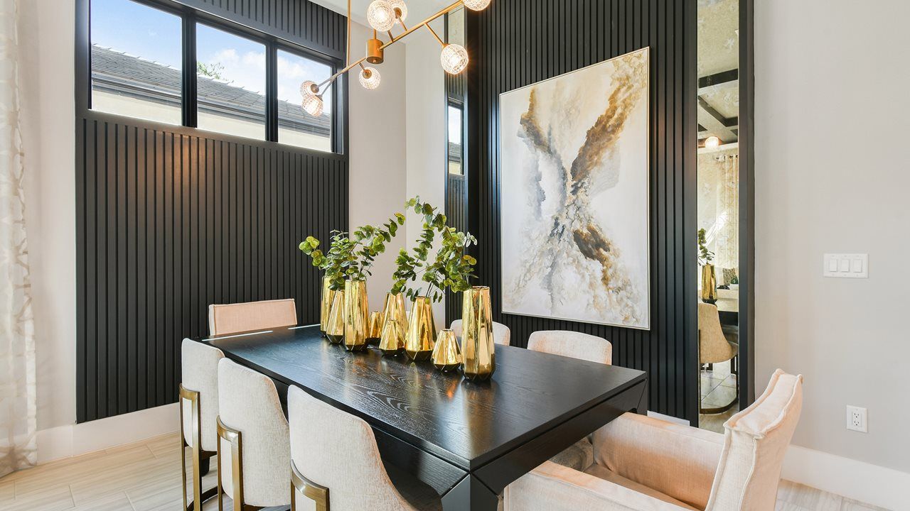 Madison Model | Dining Area
