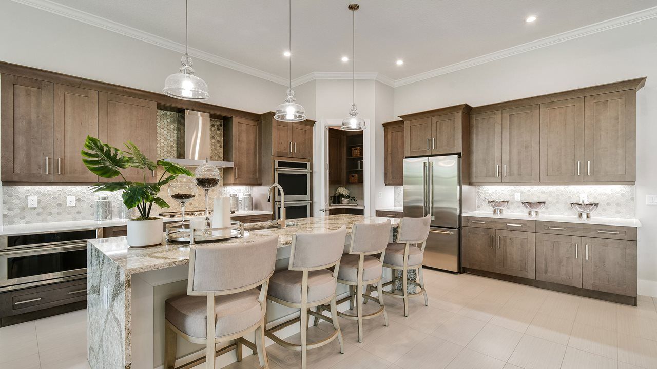 Riley Model | Island Kitchen