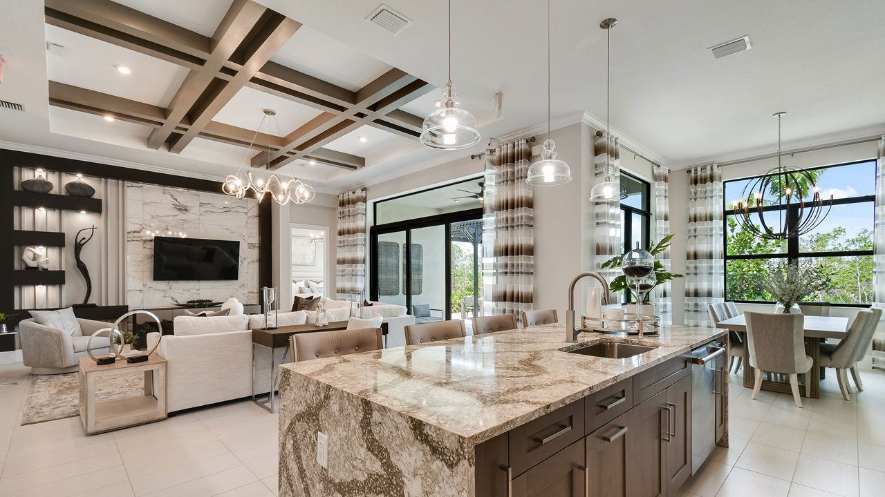 Riley Model | Island Kitchen
