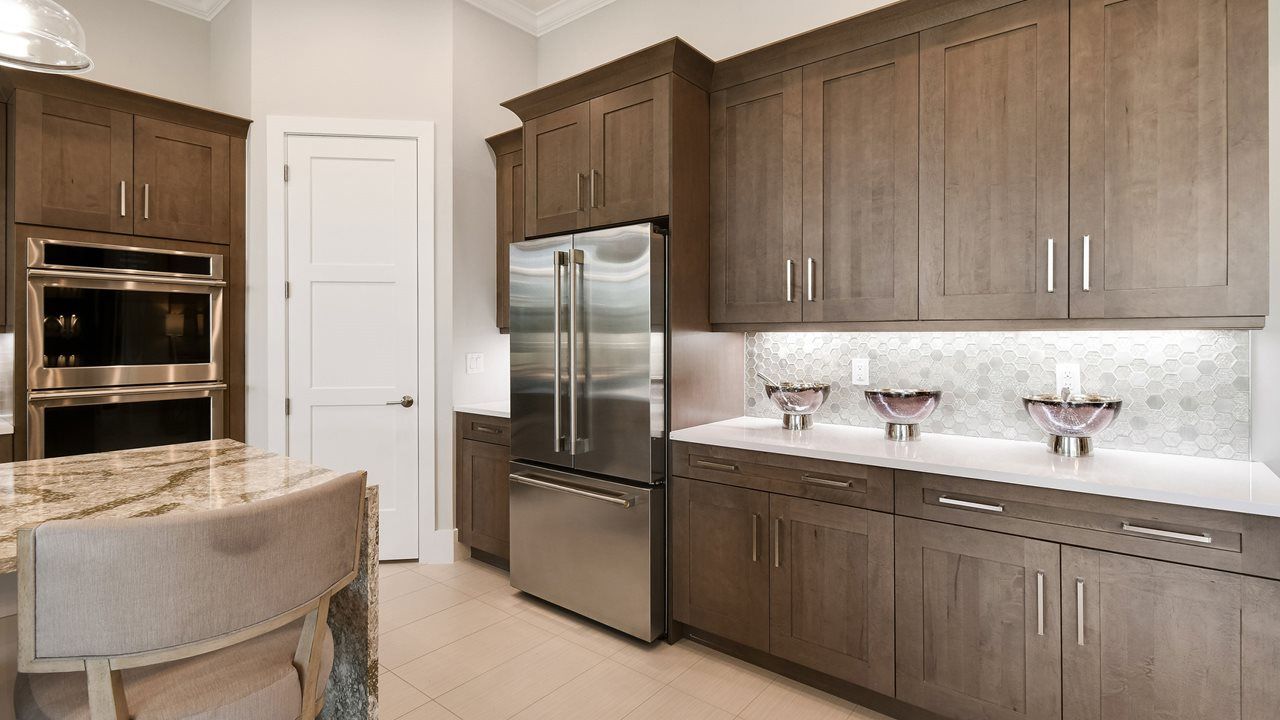 Riley Model | Island Kitchen