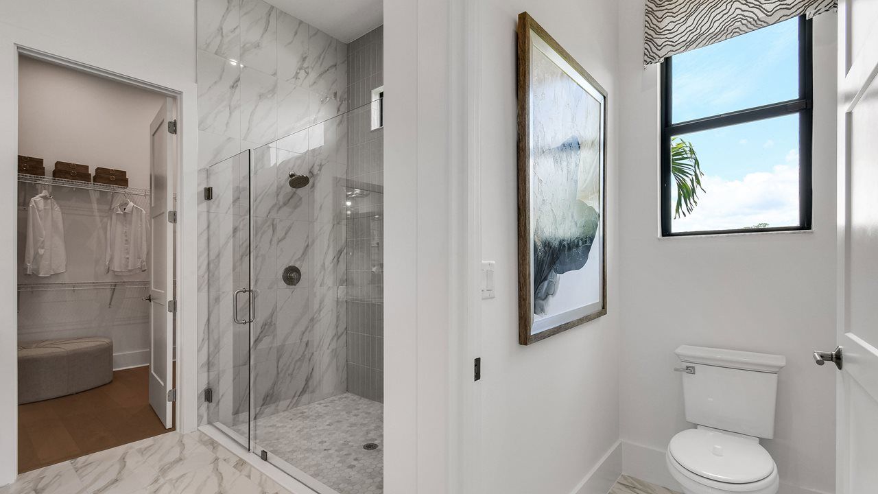 Riley Model | Owner's Bath