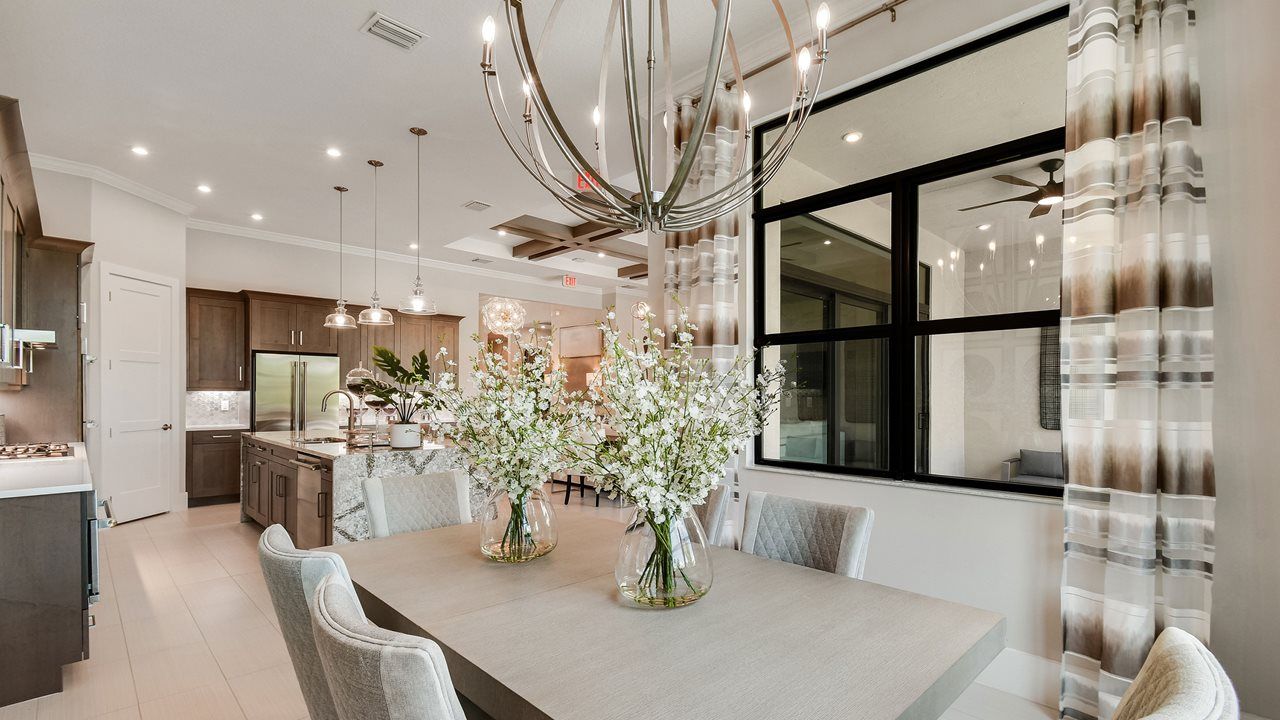 Riley Model | Dining Area