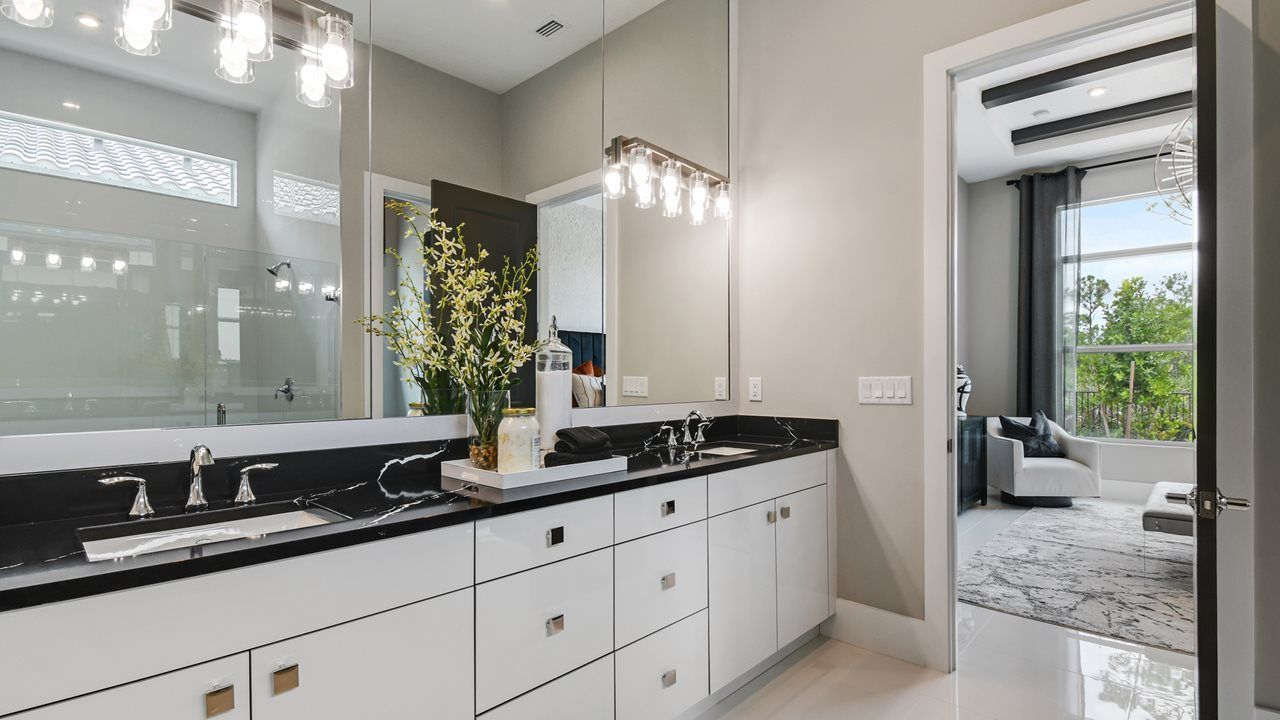 Paige Model | Owner's Bath