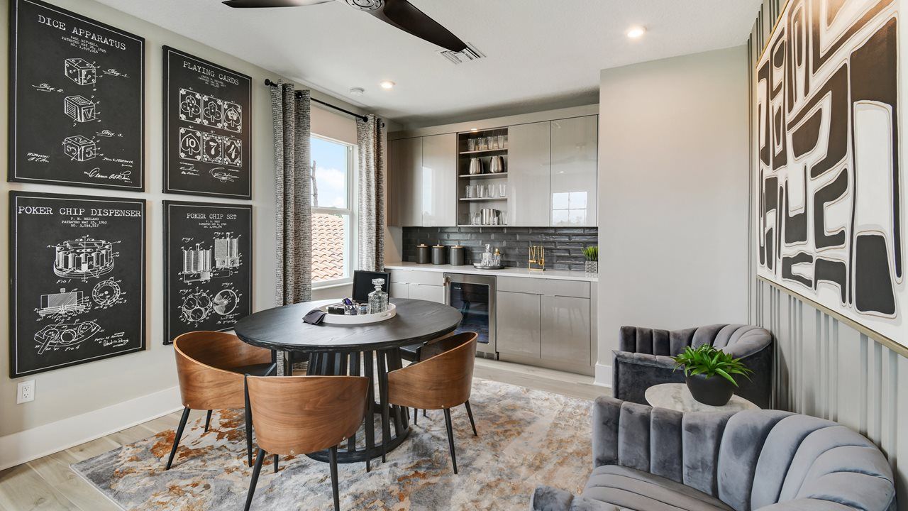 Paige Model | Bonus Room