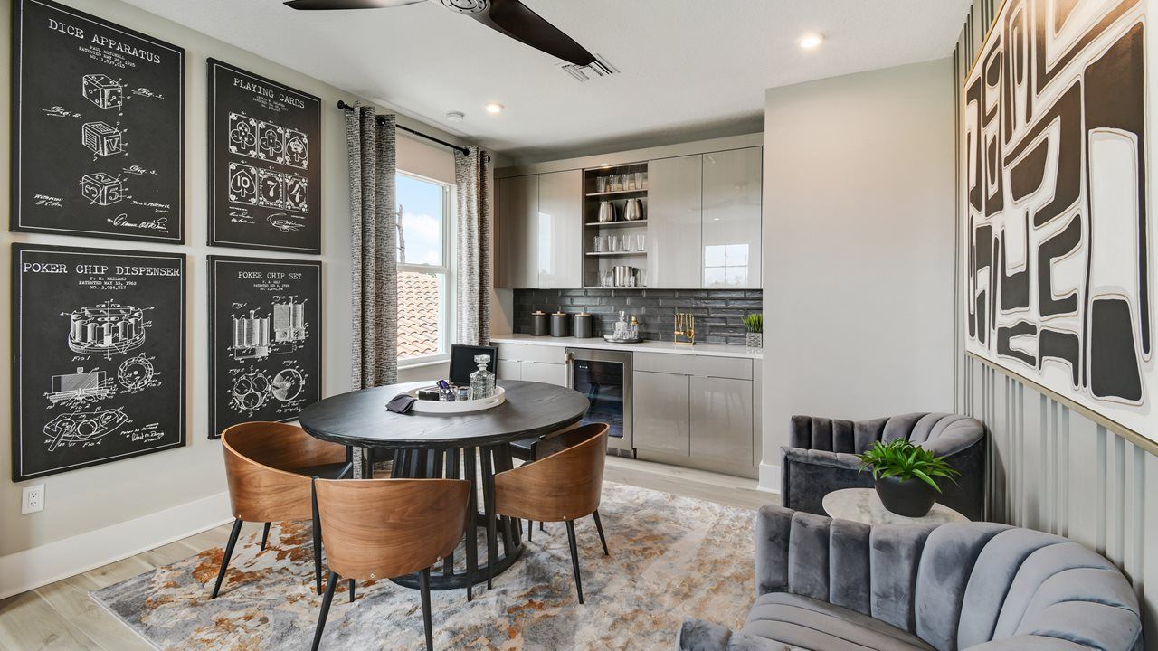 Paige Model | Bonus Room
