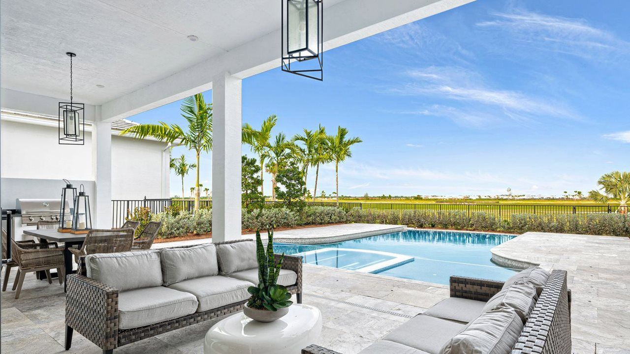 Priscilla Model Home | Lanai and Pool