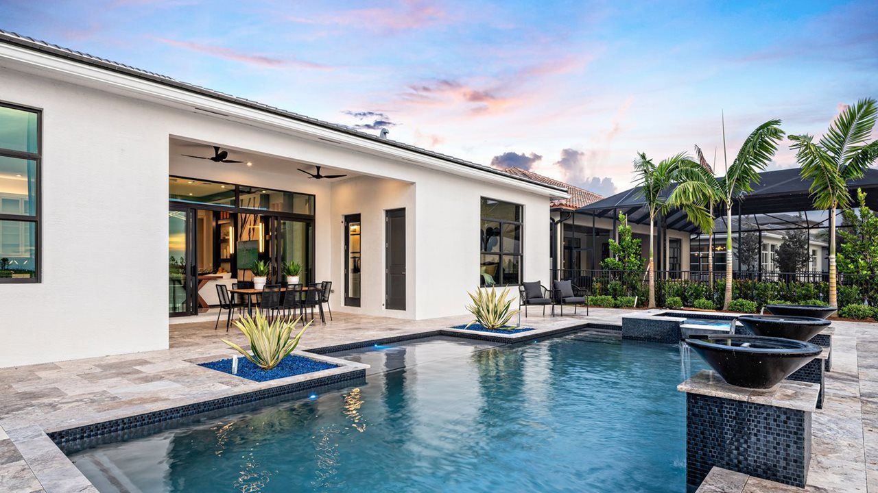 Victoria Model Home | Pool and Rear Exterior