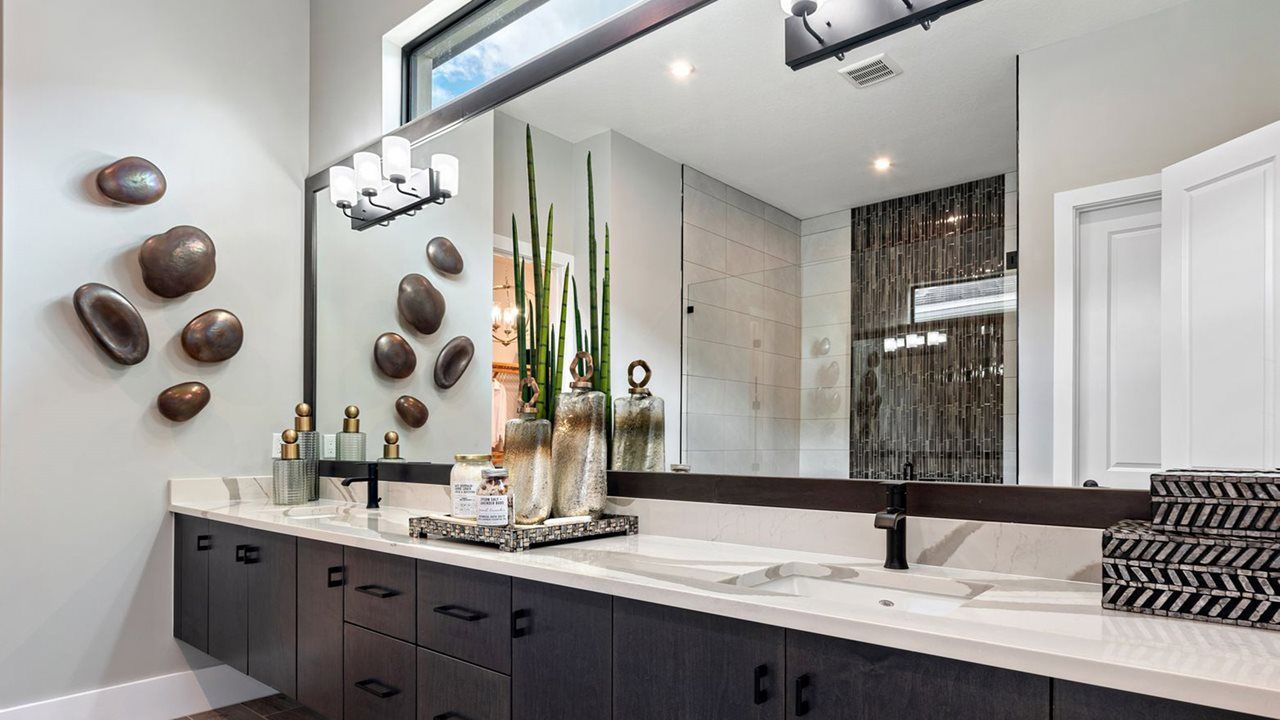 Waverly Model Home | Owner's Bath