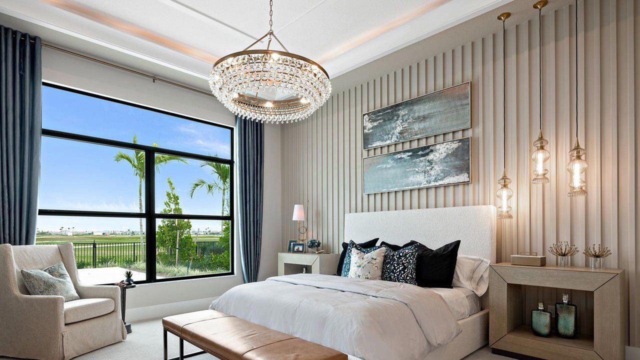 Leslie Model | Owner's Suite