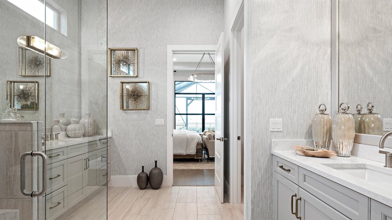 Madeline Model Home | Owner's Bath