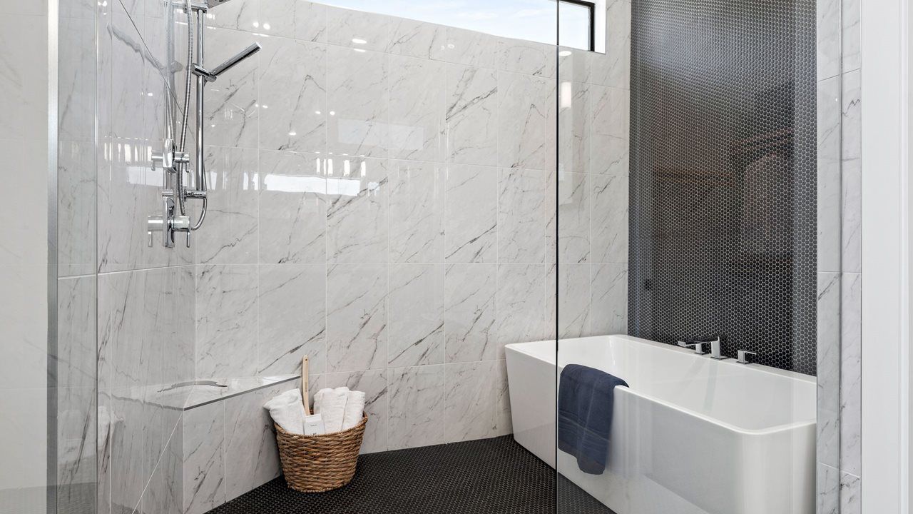 Paige Model Home | Owner's Bath