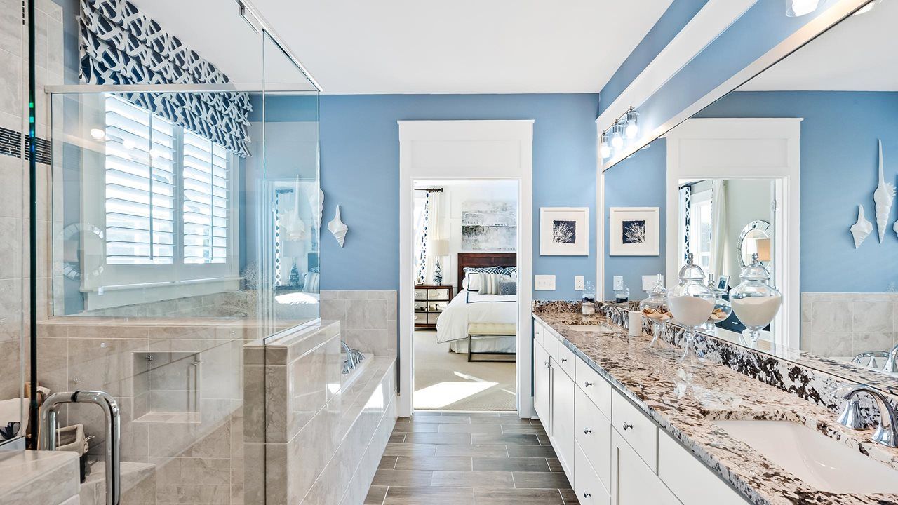 Hickory Model Home | Owner's Bath