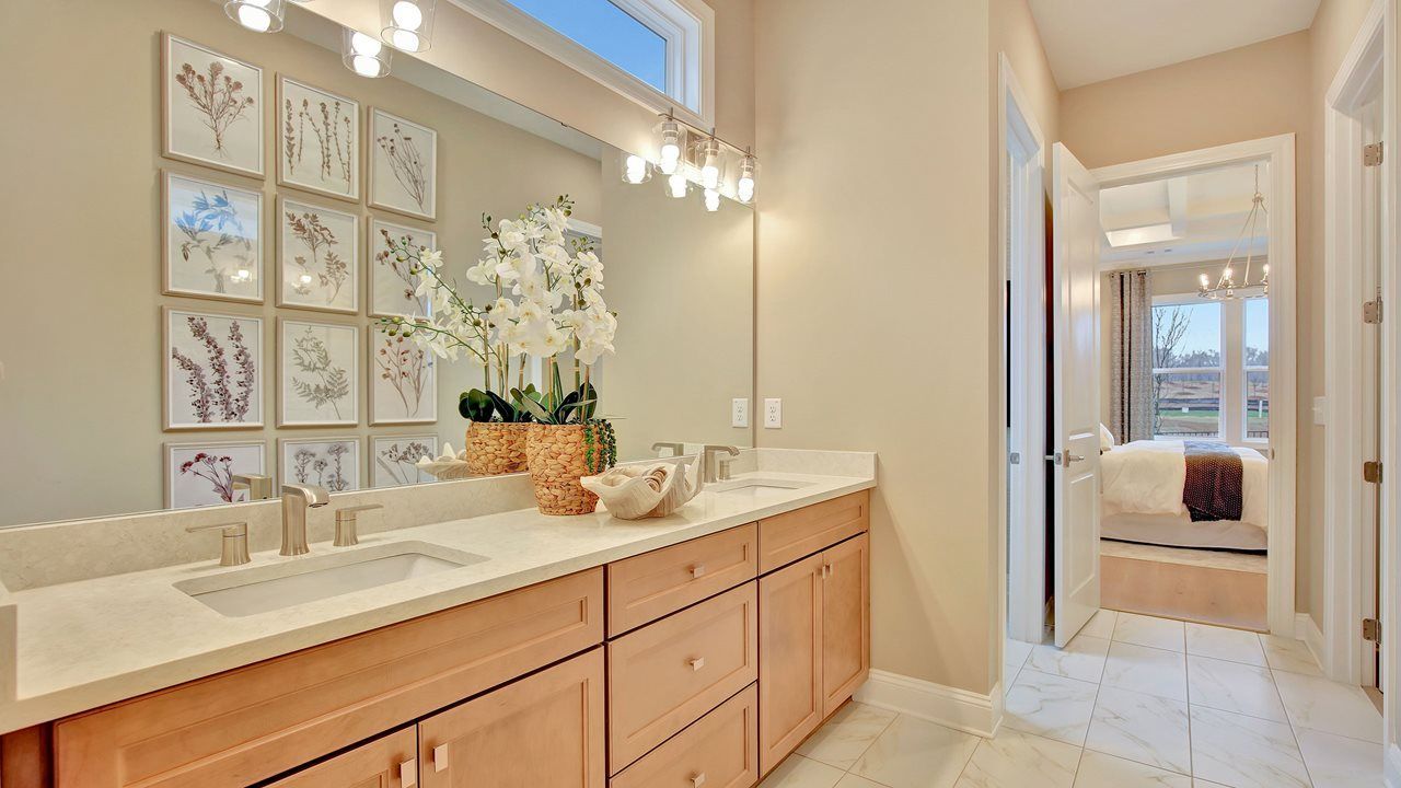 Caroline Model Home| Owner's Bath