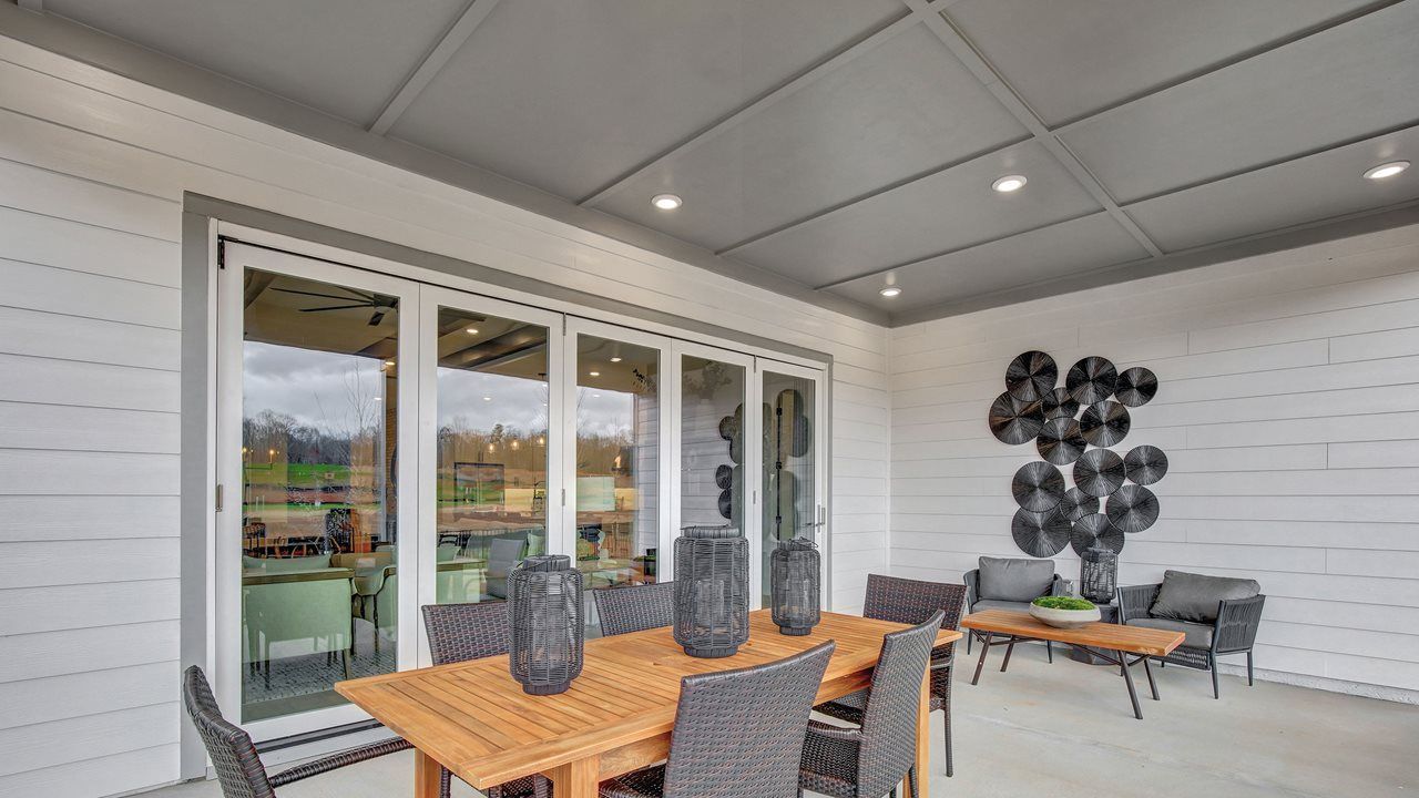 Madison Model | Lanai