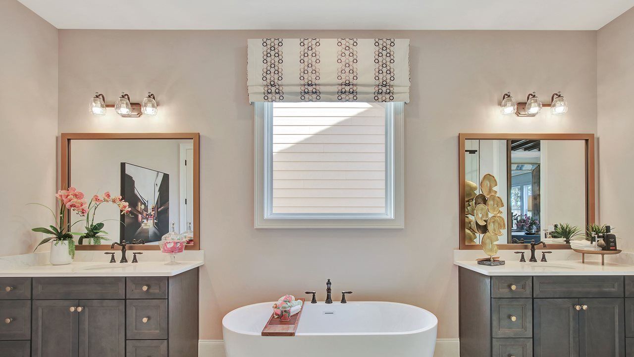 Valerie Model Home | Owner's Bath
