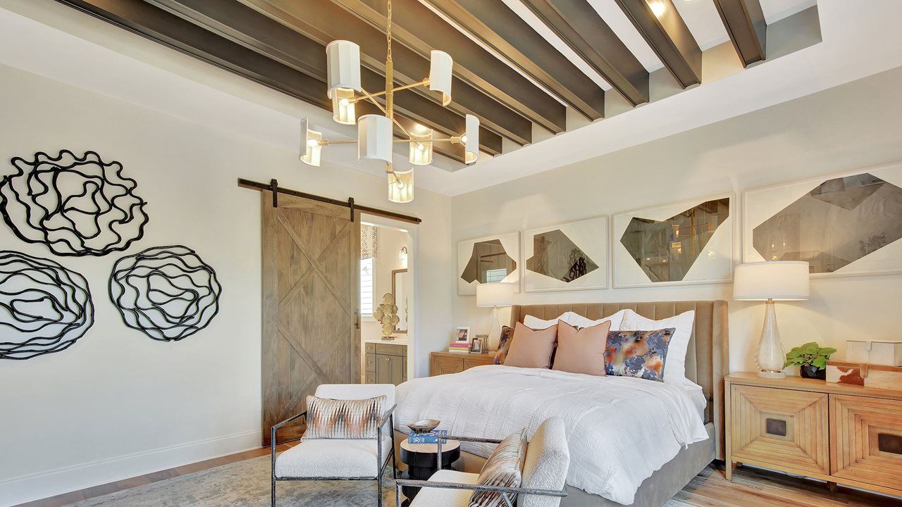 Valerie Model Home | Owner's Suite