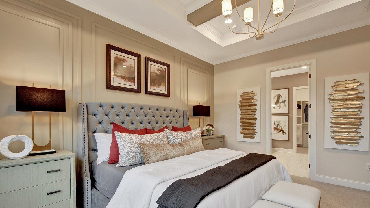 Julia Model Home| Owner's Suite