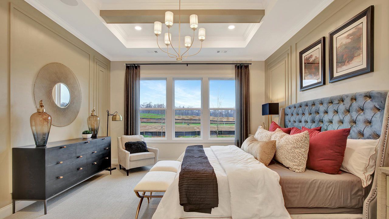 Julia Model Home| Owner's Suite