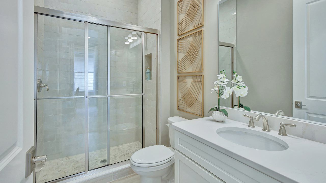 Sydney Model | Secondary Bath