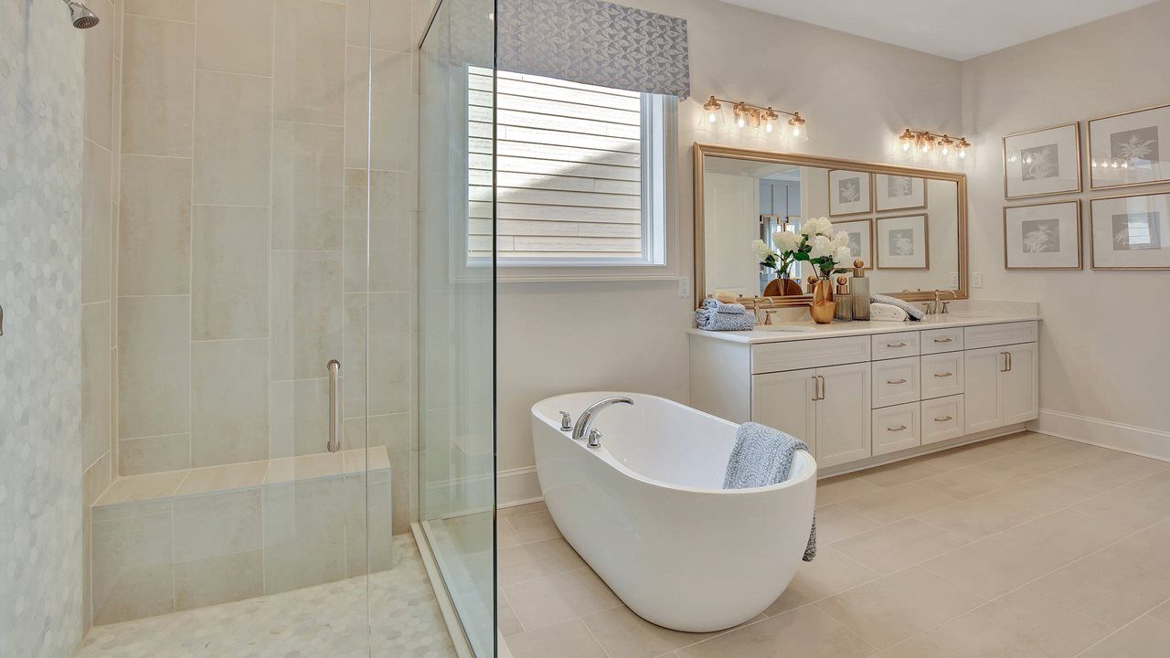 Sydney Model | Owner's Bath