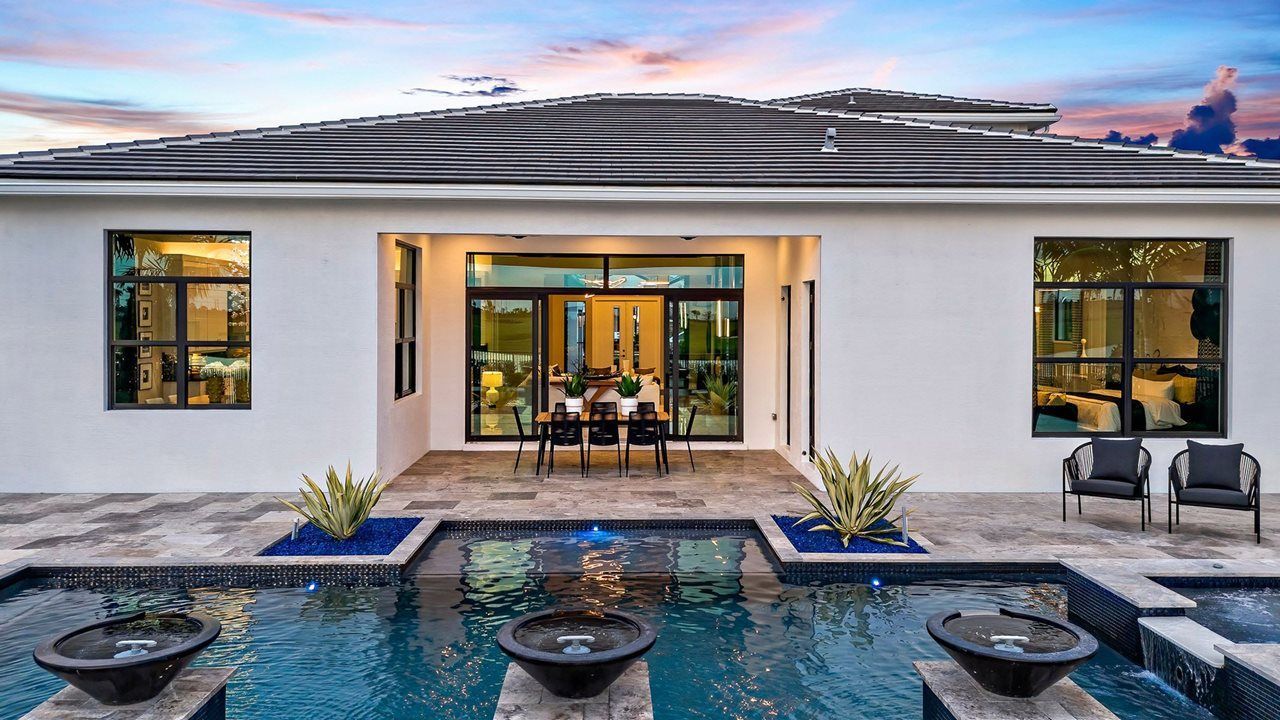 Victoria Model Home | Pool and Rear Exterior