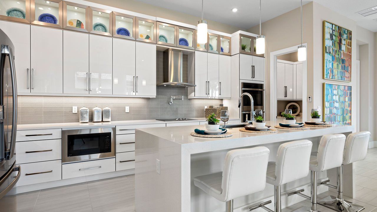 Madison Model | Island Kitchen