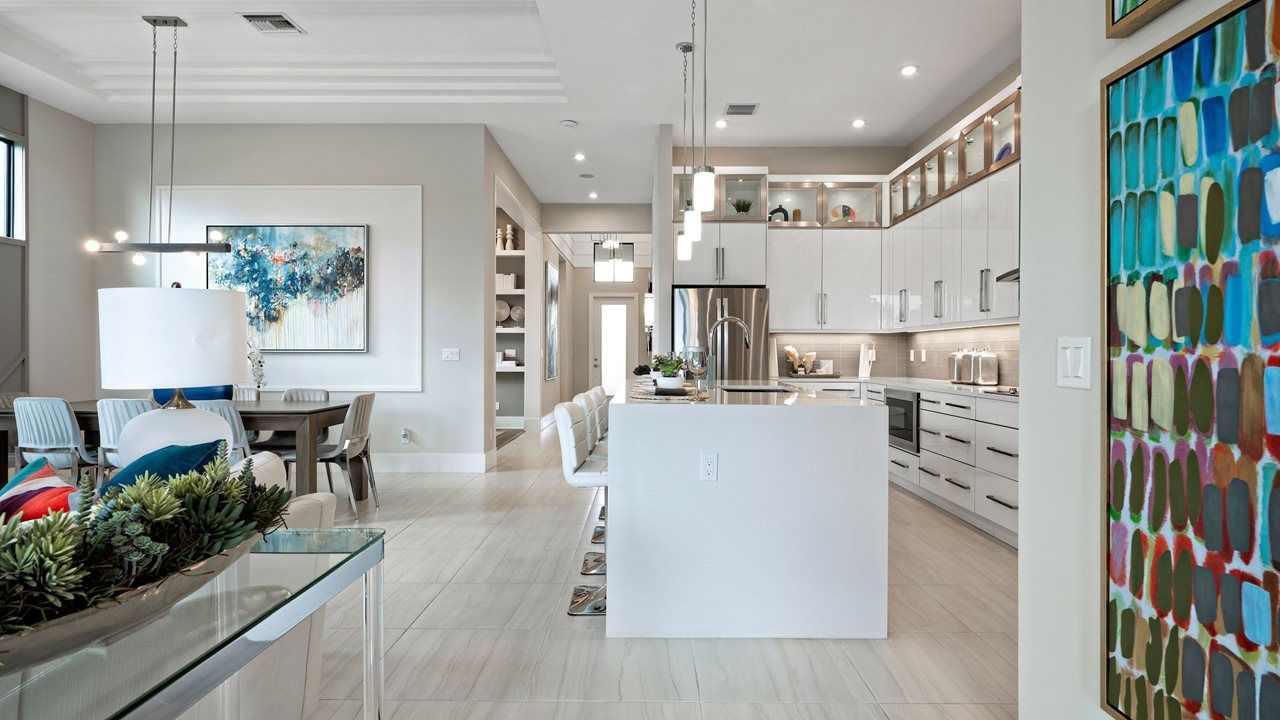 Madison Model | Island Kitchen