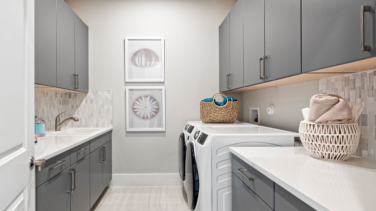 Madison Model | Laundry