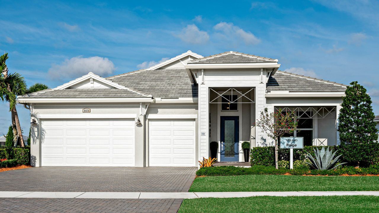 Paige Model | Front Exterior