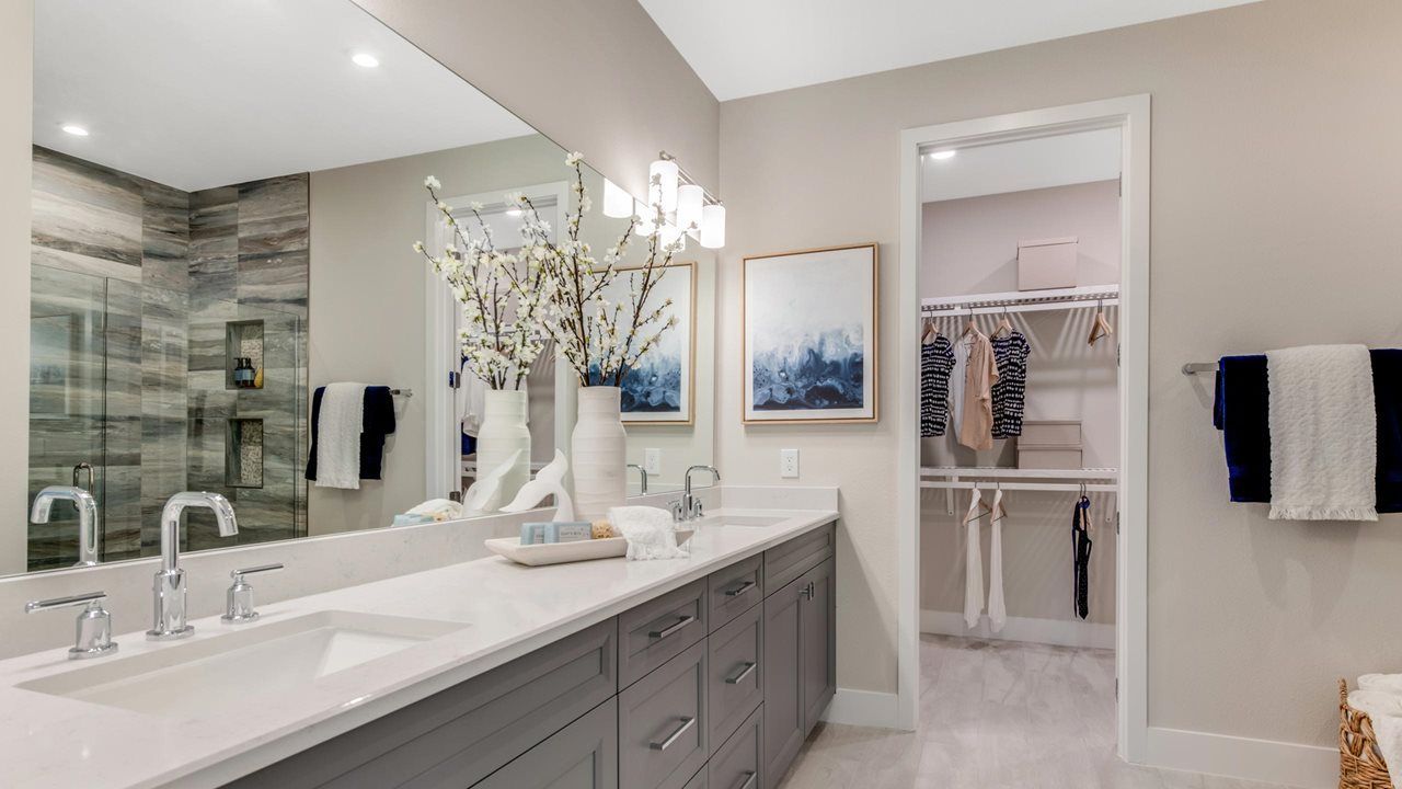Laura Model | Owner's Bath