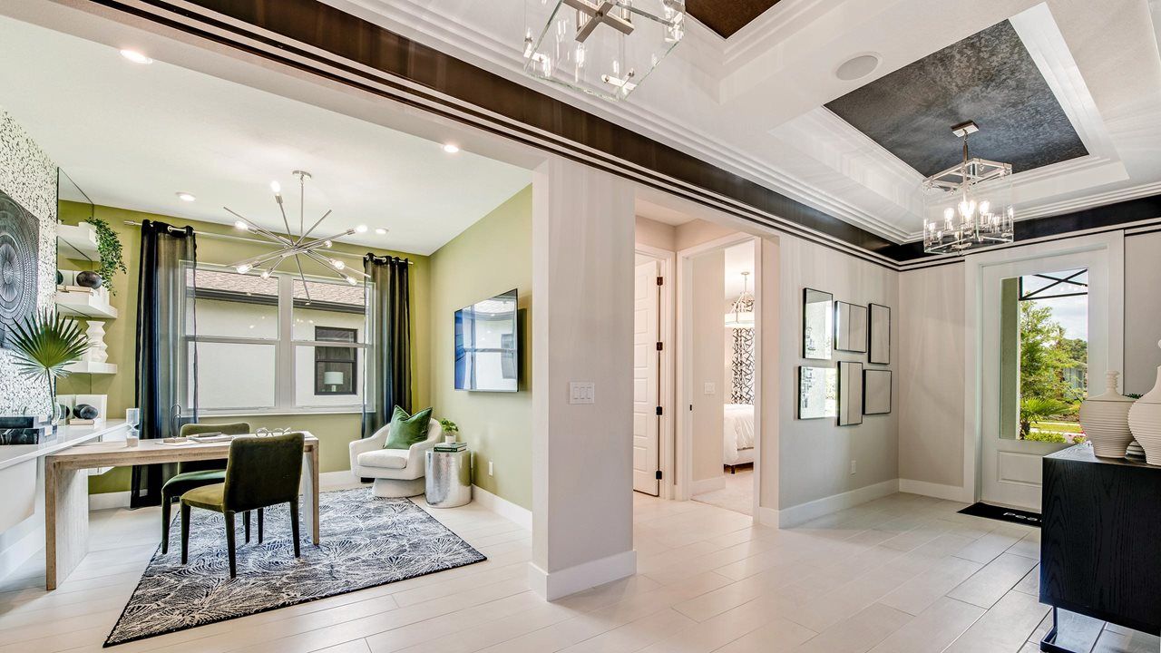 Pearl Model | Foyer into Flex