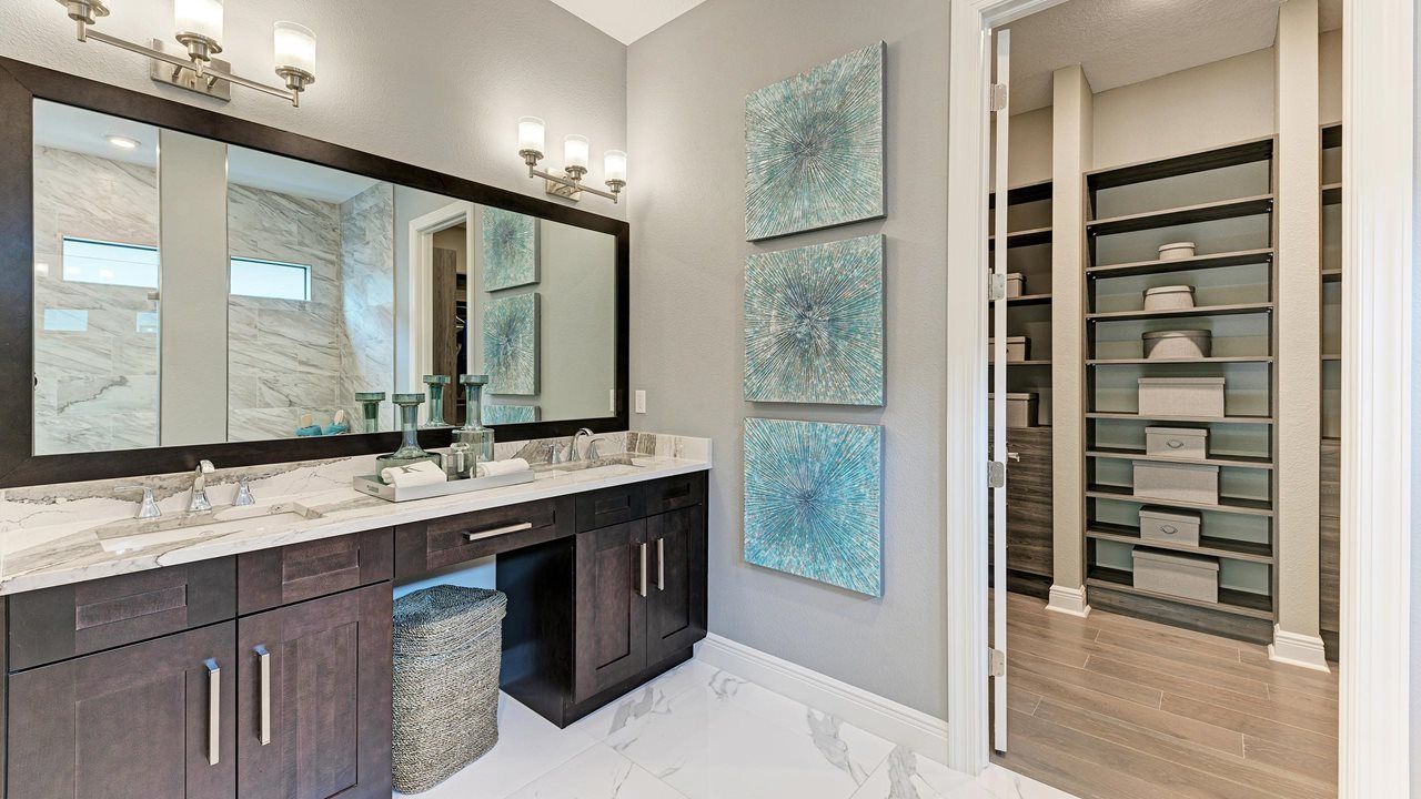 Alys Model Home | Owner's Bath