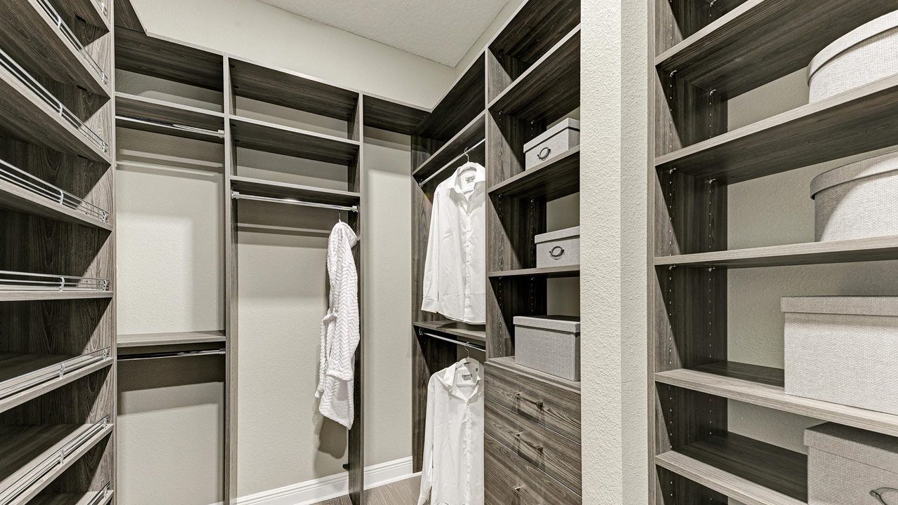 Alys Model Home | Owner's Walk-In Closet