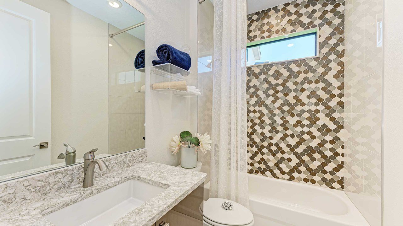 Dania Model Home | Secondary Bath