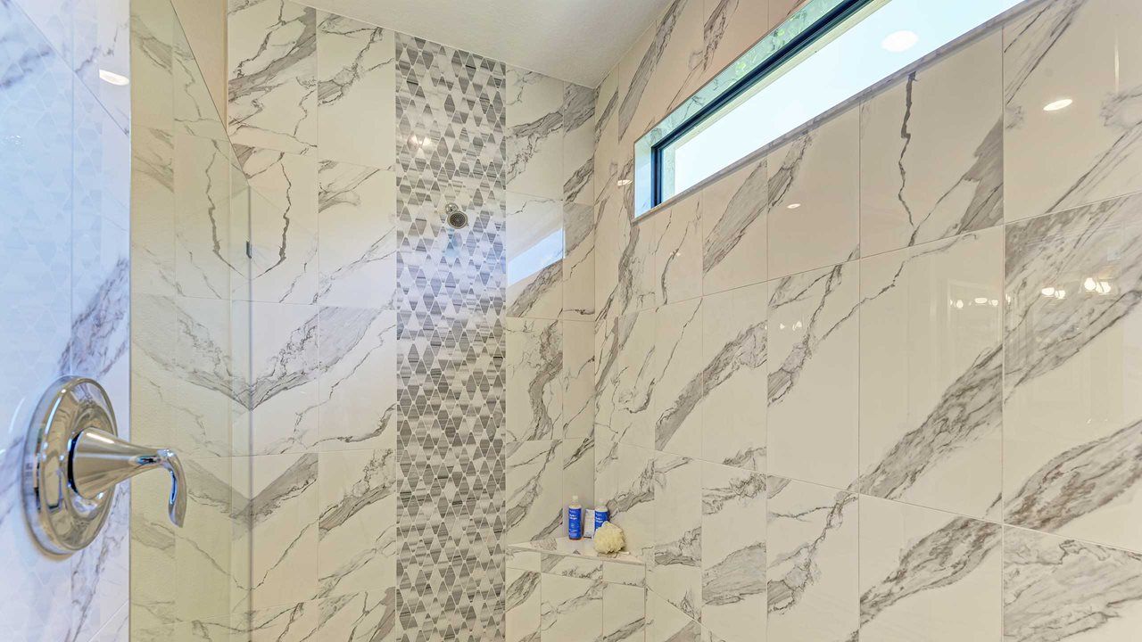 Fiesta Model Home | Owner's Bath