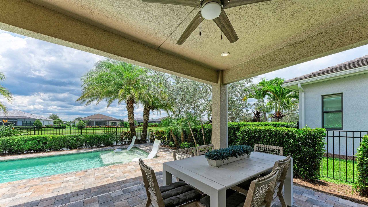 Lido Model Home | Lanai and Pool