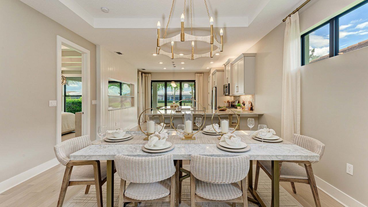 Summerland Model | Dining Area