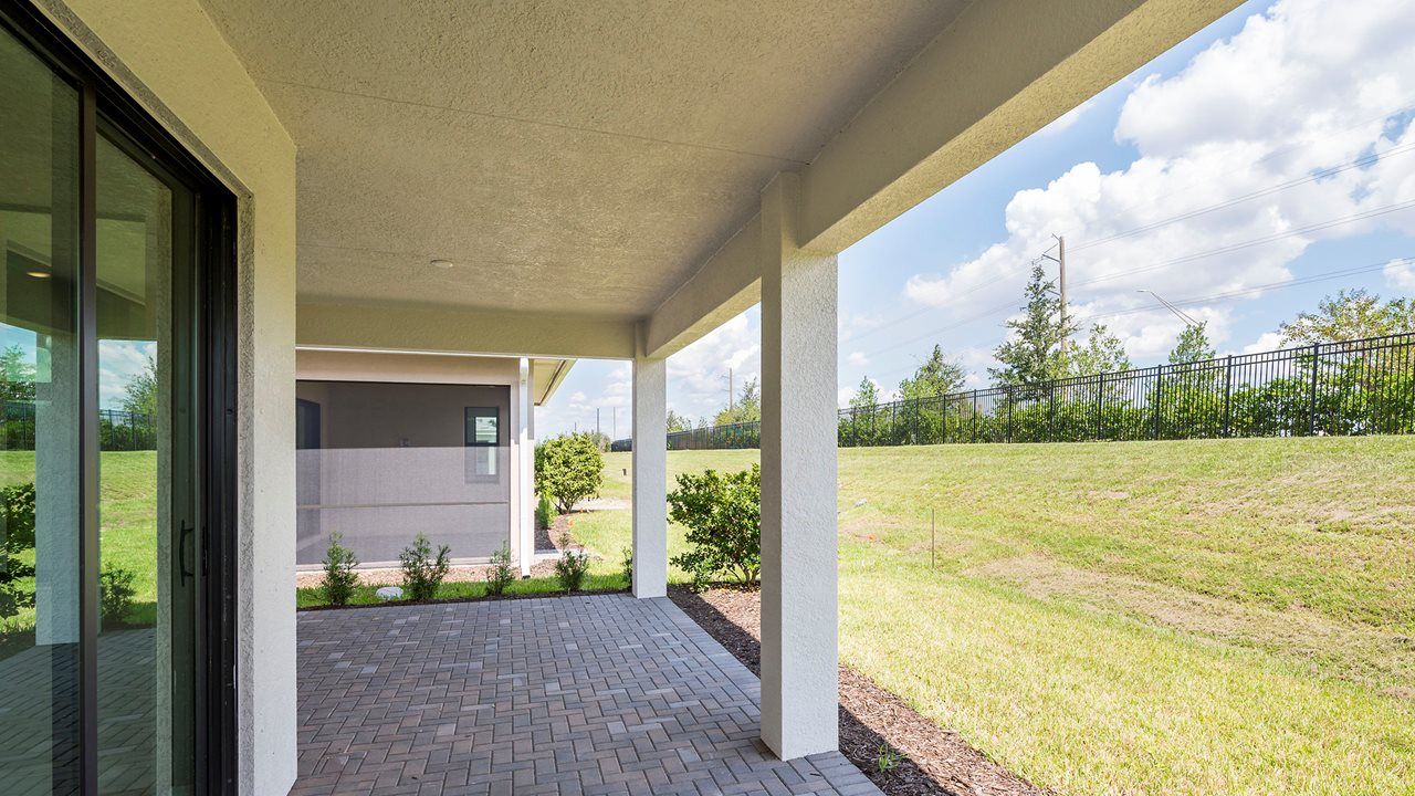 Summerland Model | Lanai