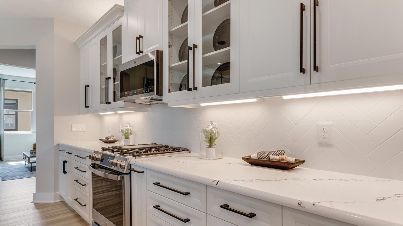 Jade Model Home | Kitchen - Model shown is from sister community