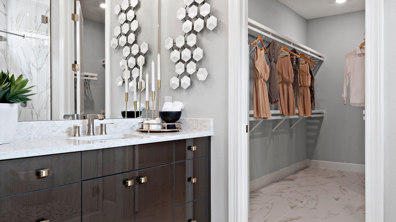 Morgan Model Home | Owner's Bath & WIC