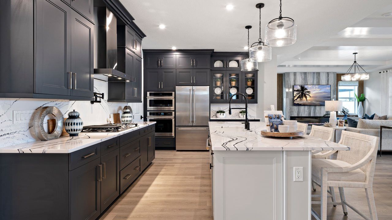 Pearl Model Home | Kitchen & Island