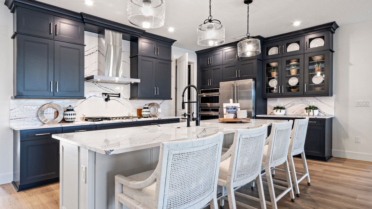 Pearl Model Home | Kitchen & Island