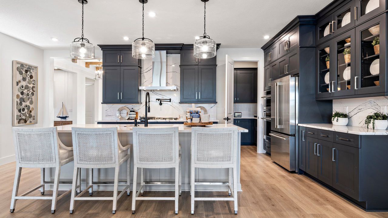 Pearl Model Home | Kitchen & Island
