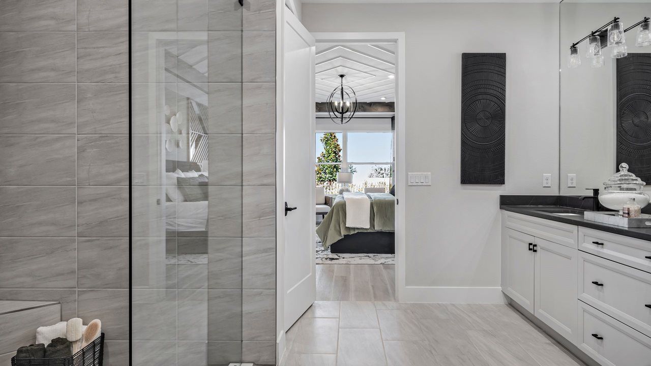 Owner's Bath - Jade Model Home