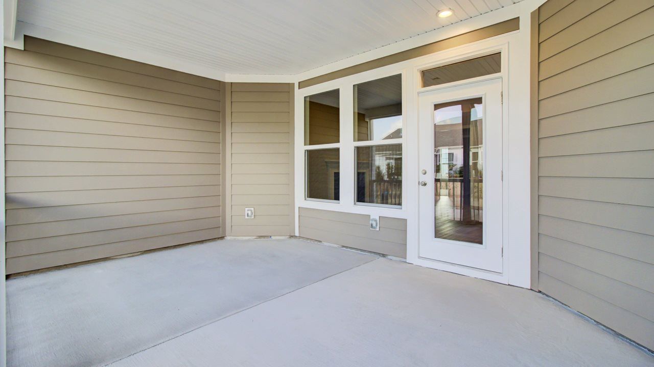 Hickory Model | Lanai