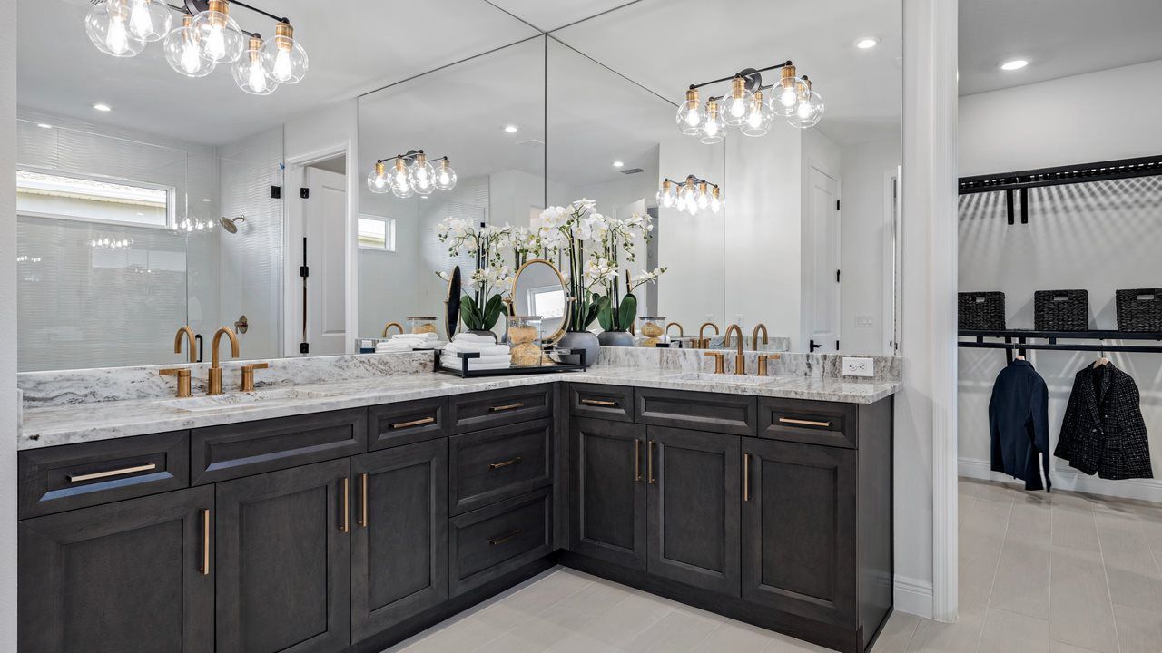 Rachel Model Home | Owner's Bath