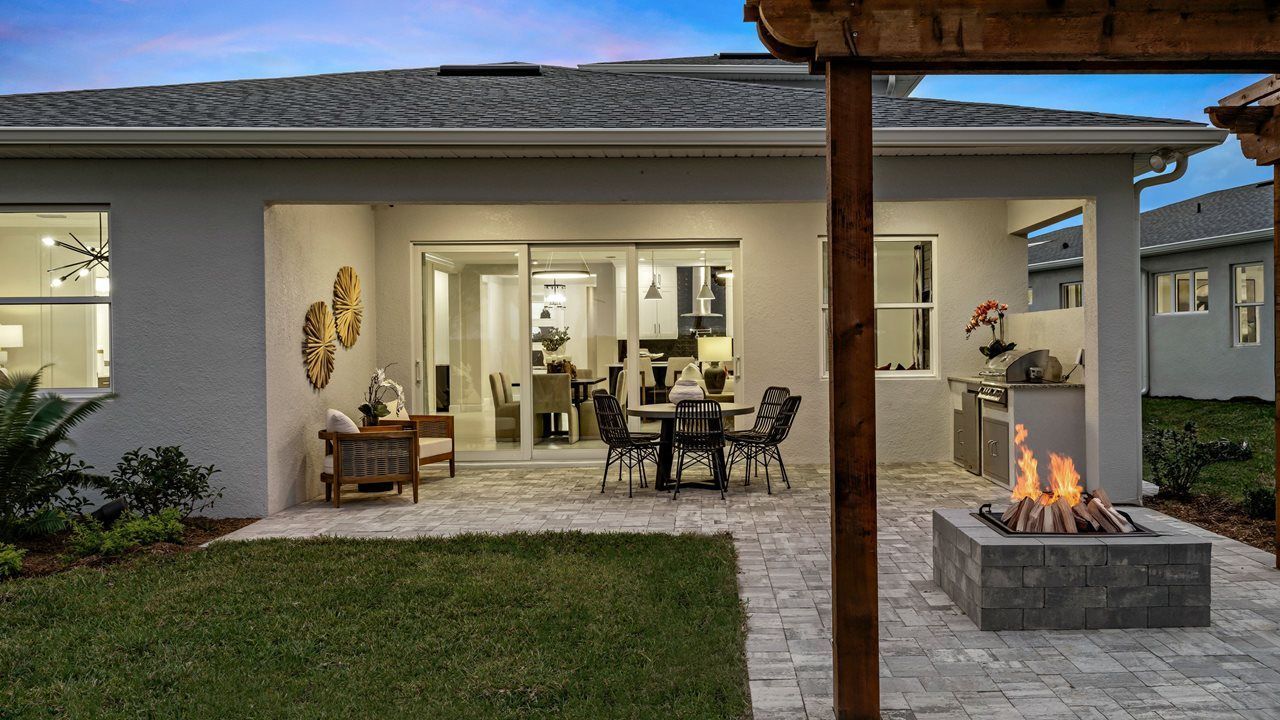 Laura Model Home | Lanai
