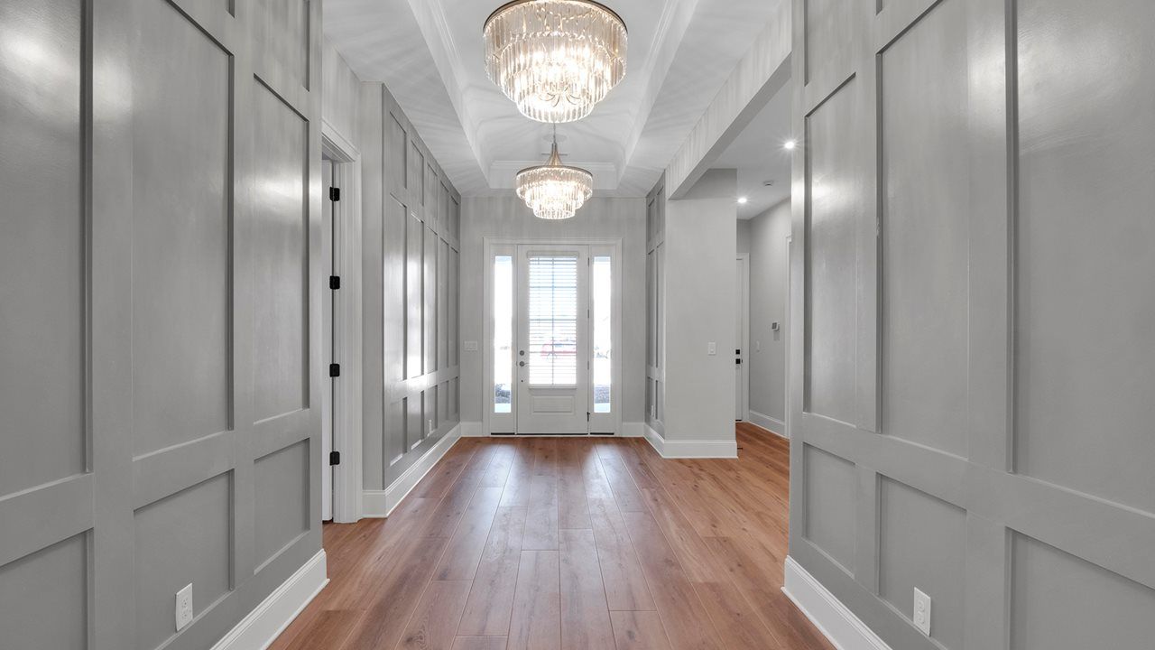 Riley Model| Foyer