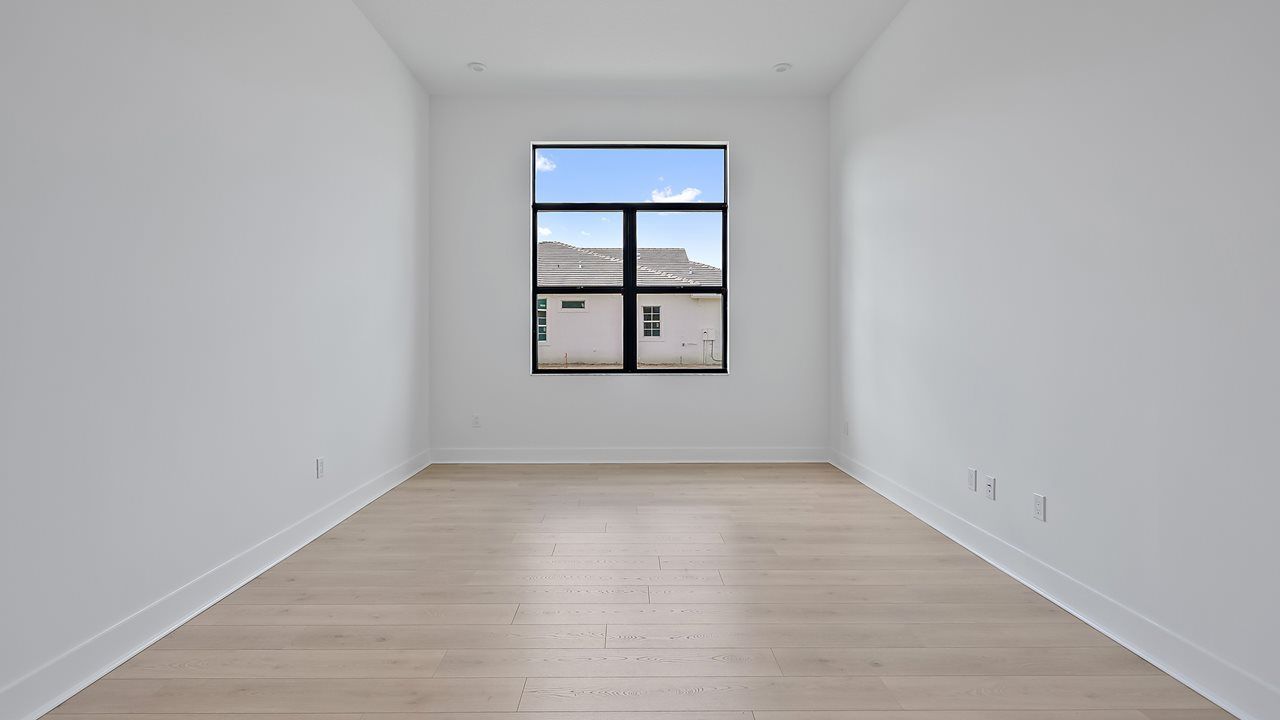 Riley Model | Flex Room